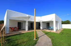 Apartment with pool in Zahora - Image 3