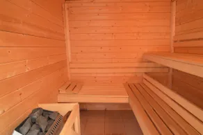 Ondenval Bo med Bastu - Image 4