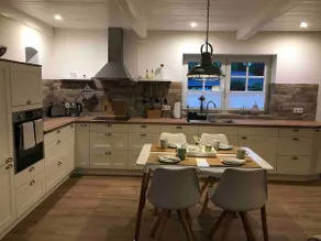 spacious thatched cottage with many extras - Image 3