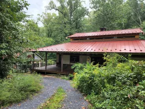 Creekside Retreat at the Jewel Vinsota - Image 2