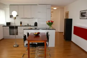 Executive 2 BD flat in city center - Hösch 1 - Image 2