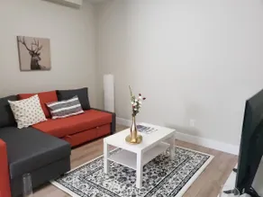 Executive Luxury Private Suite - Image 4