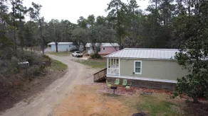 Walton Woods Green Cottage - Image 5