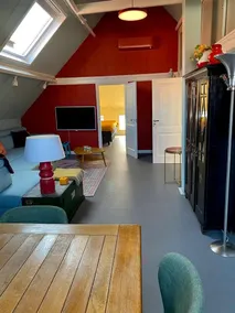 Beautiful apartment in the Zeeheldenkwartier - Image 2