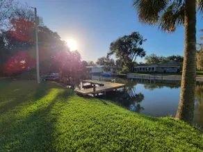 Summer on the water! Boating, Fishing, Tubing, Fun - Image 4