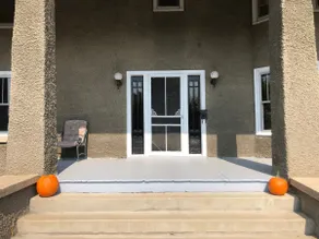 Small Town Mansion - Image 3