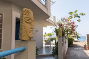 Amazing Beachfront Villa, Aeolian Islands View And Direct Access To The Beach - Image 2