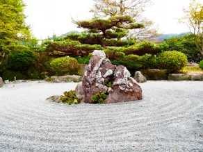 Sho Villa [SHO villa] Complete private lodging [with Japanese garden] · Uokuni (restaurant) next door - Image 3