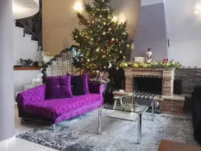 Dana's Luxury Maisonette - Image 3
