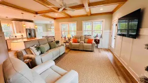 Hang Zen! This house has it all! - Image 3