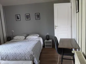 Apartment near Saint-Flour - Image 4
