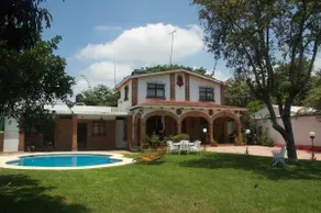 Mexican colonial style house - Image 2