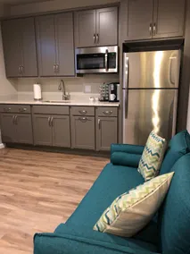 Beautiful New Private Guest Suite, Private Entry - Image 5