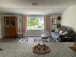 Garden View Getaway - Image 3