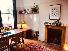Elegant apartment in Moseley’s leafy backstreets - Image 5