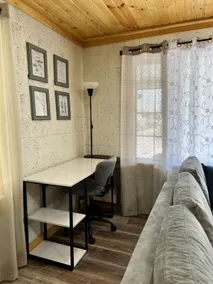 LakeWay Retreat- 4 min from US-41 and The Lake! - Image 4