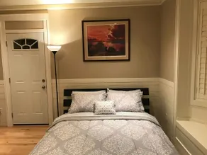 Central North Vancouver Suite with Hotel-Like Feel - Image 2