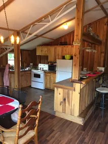 James River Frontage. The Cabin Rustic Beauty. - Image 3