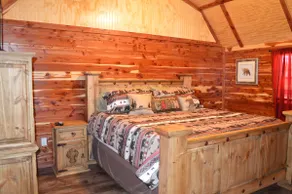 Rocky Top Winery Cabin #4 - Image 5