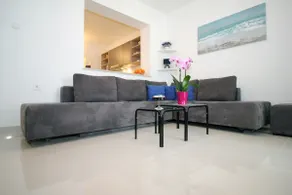 Doleco Apartment - Image 5