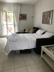 Dimis apartment feels like home - Image 5