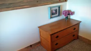 White Salmon Cabin Suite at The Logs Inn - Image 2