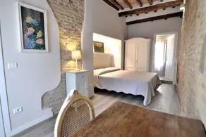 Stunning 4 people apt in the center - SanGimignano - Image 3
