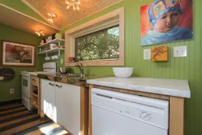 Beautiful Bohemian Retreat - Image 5