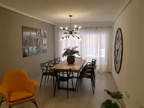 Spacious apartment in downtown Alicante - Image 2