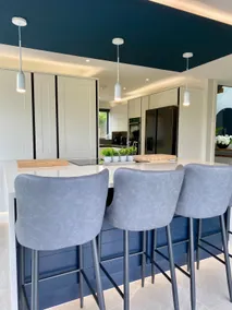 Stunning modern home set in beautiful grounds. - Image 4