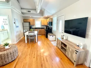 Detached condo, one building away from the beach - Image 4