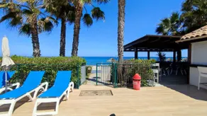 Appartement avec piscine vue mer et montagne - Image 3