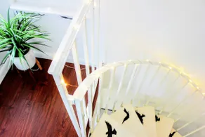the artist's suite in the trees | treehouse blue - Image 3