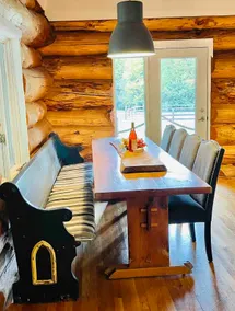 Cozy Log Cabin - Image 4