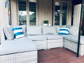 Lakeside Cottage w/ New Hot Tub and Stunning Views - Image 4