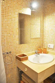 Beautiful apartment, central, fully equipped - Image 3
