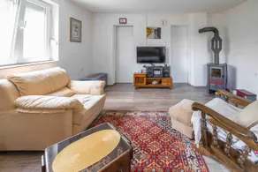 Moon’s Home Free Parking, Netflix and Fireplace - Image 2