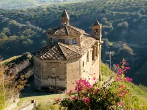 Slow Holidays, Easter in Medival Village - Image 4