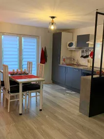 Charming accommodation with terrace - Image 5