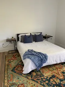 Hamilton Getaway - 2 Bedroom House in DT Hamilton - Image 4