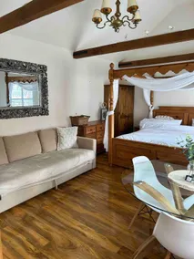 Tapestry Cottage, East Harling, Norfolk - Image 3