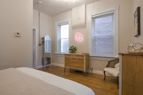 Bright & Cozy Shotgun DPX 1 Block from Historic DT - Image 5