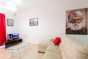 3 bedroom apartment near beaches - Image 2