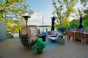 Cozy Lakefront Tiny Home w/ Hot Tub - Image 4