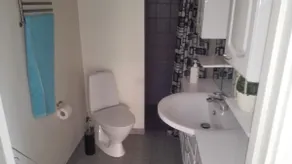1-bedroom apartment with covered terrace - Image 4