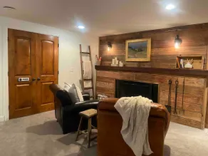 Designer Retreat! +King/Queen, fireplace, hot tub - Image 5