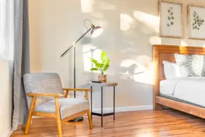 Spacious ⌂ for Big Family ★Close to Downtown/SMF★ - Image 3