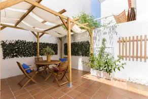Apartment with private pool, 50 meters from the beach - Image 5