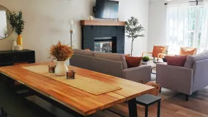 Beautiful Cozy Colonial Gem in the Poconos - Image 2