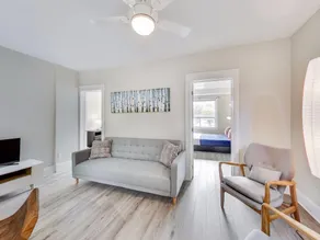 Toronto 2BR Suite at Danforth Woodbine East York - Image 5